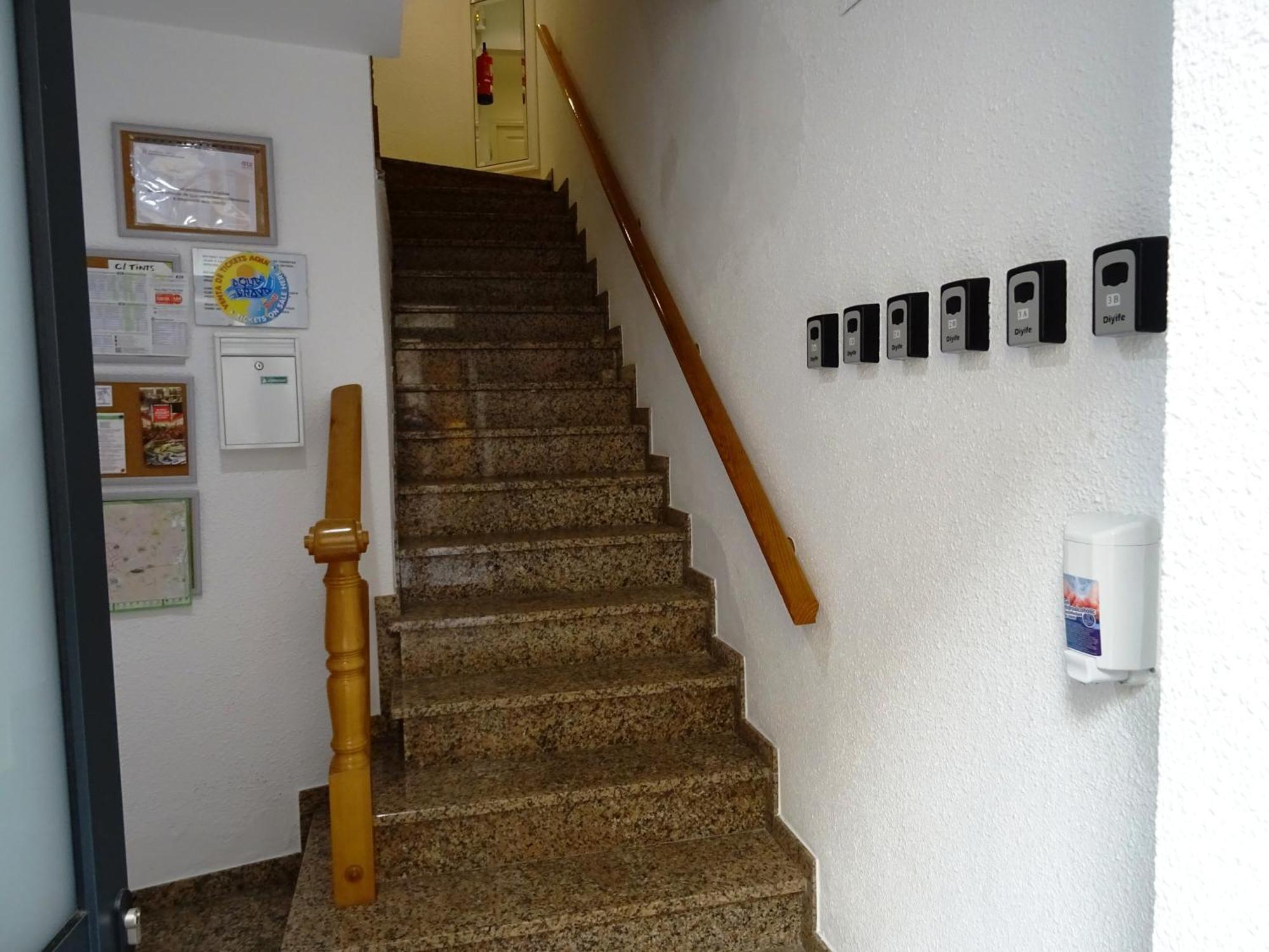 شقة Center Plaza Figueres فيغيريس المظهر الخارجي الصورة